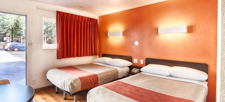 马默斯莱克斯6号汽车旅馆(Motel 6 Mammoth Lakes, CA)图片
