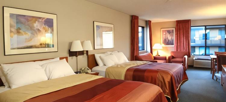 劳伦斯大学区凯艺套房酒店(Quality Inn & Suites Lawrence - University Area)图片