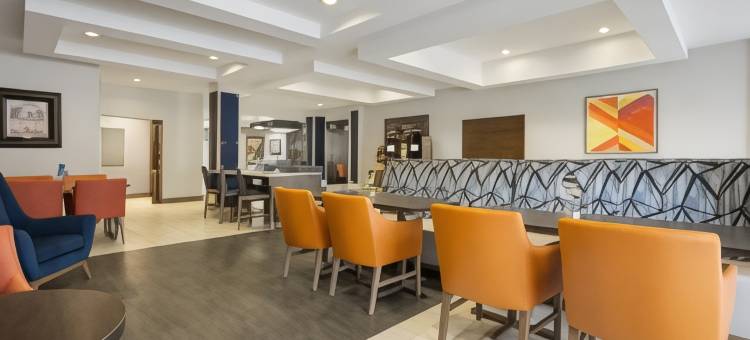 Holiday Inn Express 彭布罗克 by IHG(Holiday Inn Express Pembroke by IHG)图片