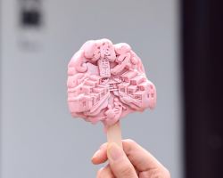 Cool off in Wujiang: themed ice cream and fridge magnets