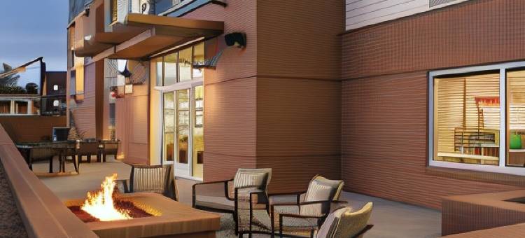 夏洛茨维尔UVA丽怡酒店(Country Inn & Suites by Radisson, Charlottesville-UVA, VA)图片