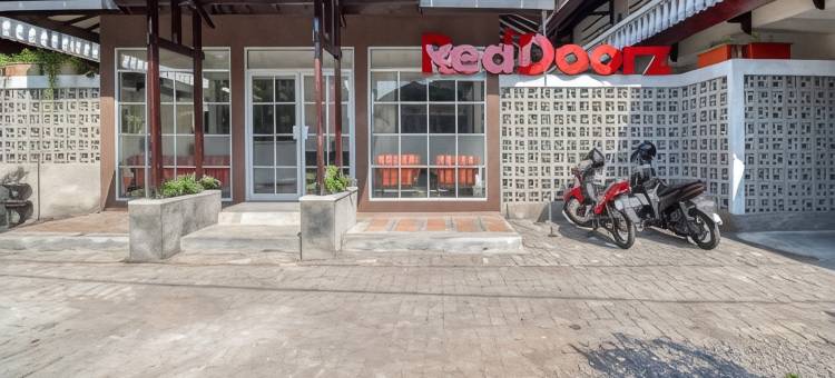 红多兹酒店-近日惹马里奥波罗图古车站2号(RedDoorz Near Malioboro Tugu Station Jogja 2)图片