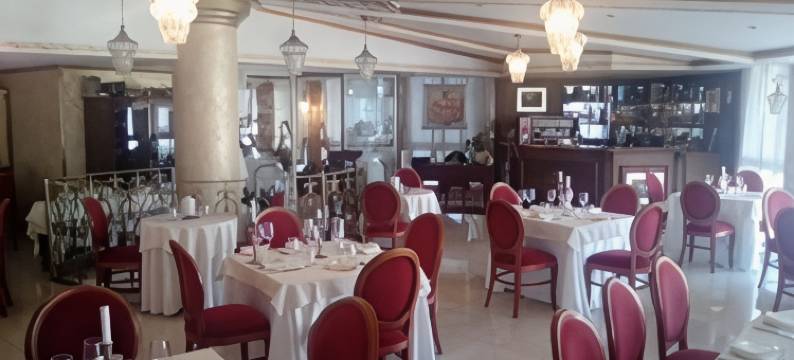 唐卡洛斯 4S 酒店(Hotel Don Carlo)图片