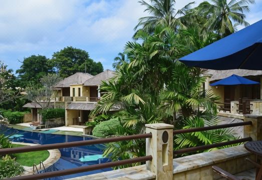 Pool Villa Merumatta Senggigi Hotel Overview