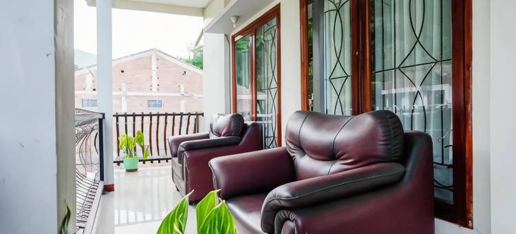 红多兹酒店@马卡莱塔纳托拉贾(RedDoorz at Makale Tana Toraja)图片