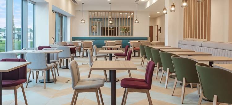 爱丁堡机场希尔顿欢朋酒店(Hampton by Hilton  Edinburgh Airport)图片
