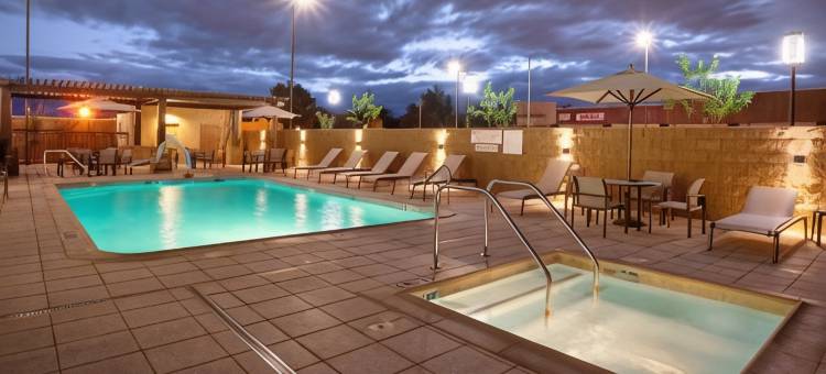 凤凰城迈措沃门户机场万怡酒店(Courtyard Phoenix Mesa Gateway Airport)图片