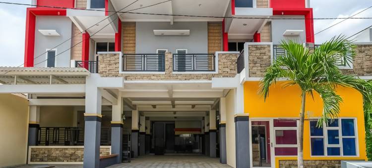 红多兹伊斯兰酒店-泗水科尔托梅南加尔(RedDoorz Syariah @ Kertomenanggal Surabaya)图片