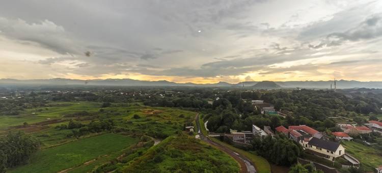 红多兹公寓@德拉玛加大厦(RedDoorz Apartment @ Dramaga Tower)图片