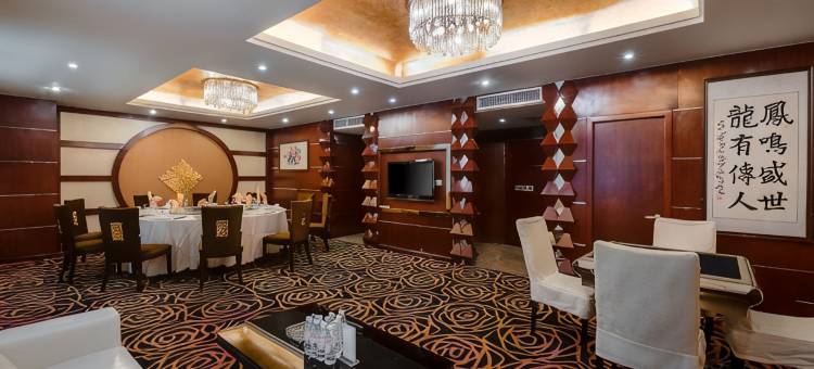 兴义皇冠酒店(桔山广场梦乐城购物中心店)图片