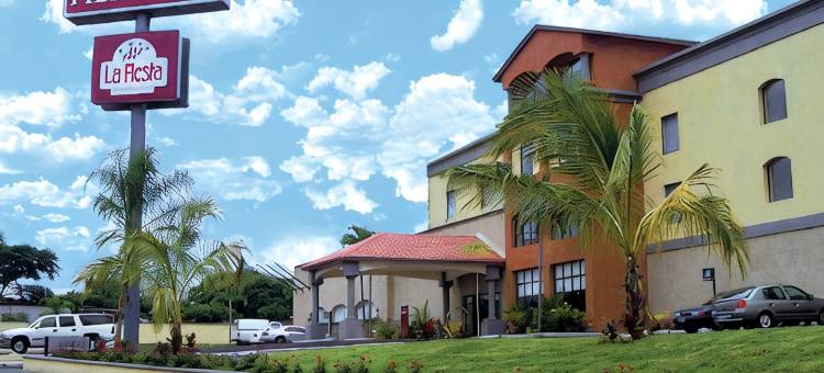 波萨里卡嘉年华酒店(Fiesta Inn Poza Rica)图片