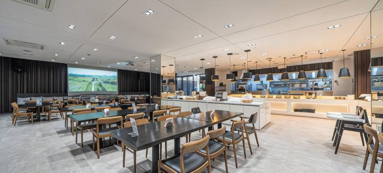 城山玛里纳酒店(Seongsan Marina Hotel)图片