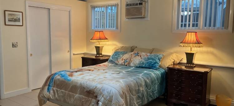 船员宿舍-亚历山大船长度假屋配有Thermo Spa和推杆练习果岭.(Crew's Quarters @ Captain Alexander’s with Thermo Spa and Putting Green.)图片