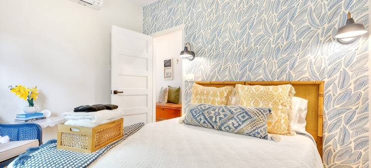 查尔斯顿套房：维多利亚套房 - 3卧/2卫 宽敞的户外空间(The Charleston Suites: the Victoria Suite - 3Bd/2ba Ample Outdoor Space)图片