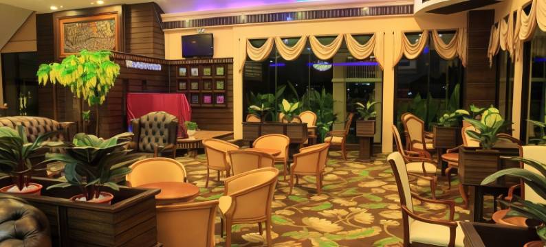 罗恩佩帝都酒店(Ruean Phae Royal Park Hotel)图片