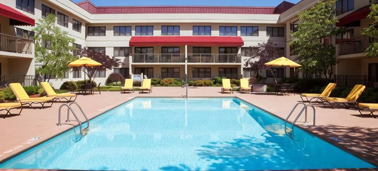 希尔顿逸林套房酒店辛辛那提-蓝灰(DoubleTree Suites by Hilton Cincinnati - Blue Ash)图片