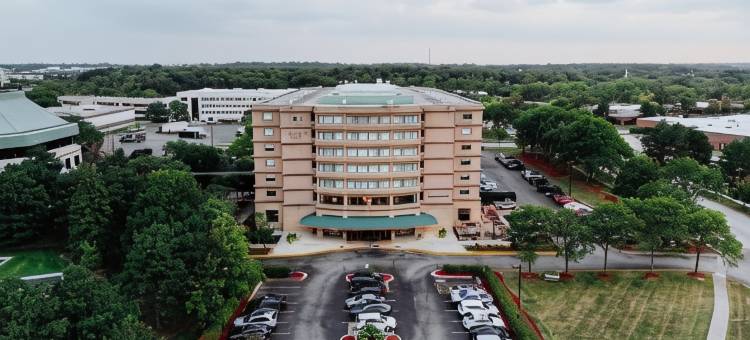 芝加哥-唐纳斯格罗夫希尔顿逸林套房酒店&会议中心(DoubleTree Suites by Hilton & Conference Center Chicago - Downers Grove)图片