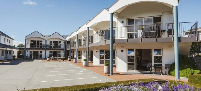 雷德福德湖上汽车旅馆(Radfords on the Lake)图片