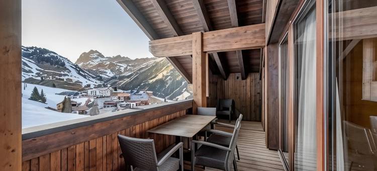 瓦尔斯纯粹度假村(AlpenParks Hotel & Apartment Arlberg Warth Mit Pool)图片