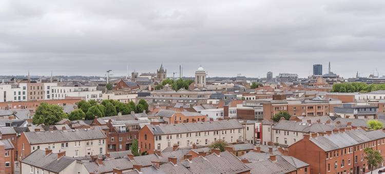 天命学生 - 阿迪点(Destiny Student - Ardee Point)图片
