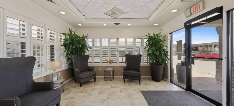 假日沙滩贝斯特韦斯特优质套房酒店(Best Western Plus Holiday Sands Inn  Suites)图片