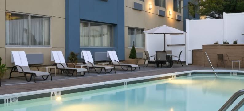 普莱恩维尤贝斯特韦斯特精品酒店-长岛(Best Western Premier Plainview-Long Island Hotel)图片