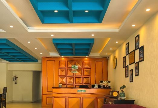 Hotel Luxury Inn by Stotrak Hospitality Hotel Overview