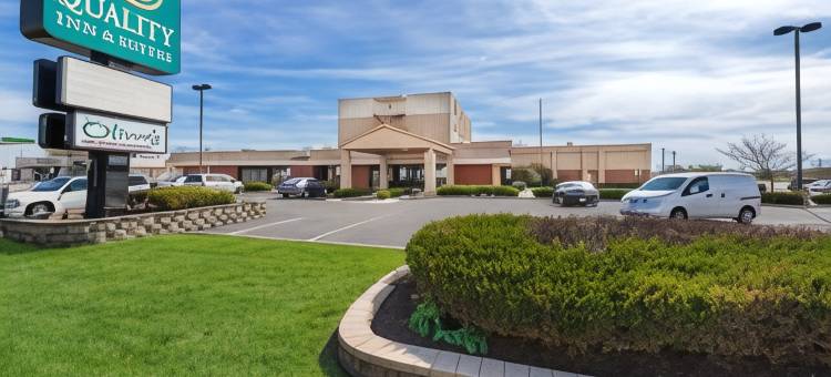 波旁内斯布拉德利凯艺酒店(Quality Inn Bradley- Bourbonnais)图片