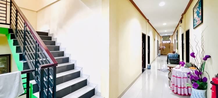 RedDoorz @ Hotel Dieng Berastagi图片