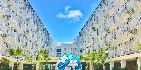 長灘島杜鵑度假酒店及公寓