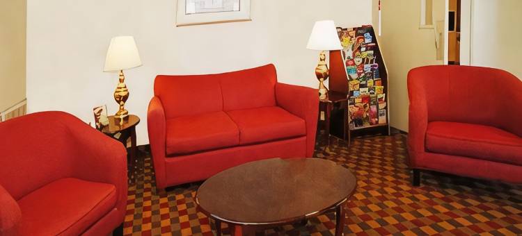 伯灵顿I-40伊克诺旅馆(Econo Lodge Burlington I-40)图片