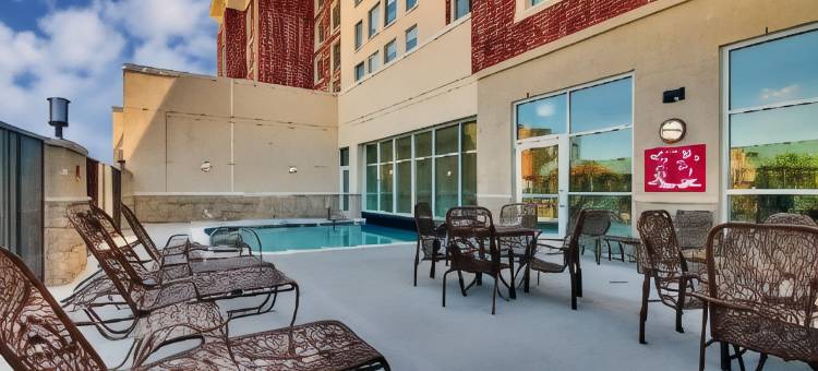 爱荷华市-克拉尔维尔德鲁里套房酒店(Drury Inn & Suites Iowa City Coralville)图片