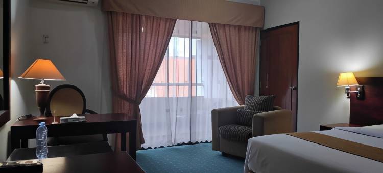 新格兰德公园酒店(New Grand Park Hotel)图片