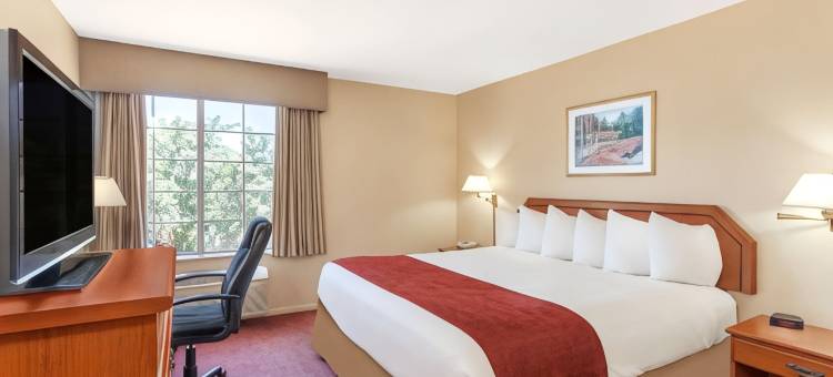 弗雷斯诺西北华美达酒店(Ramada by Wyndham Fresno Northwest)图片