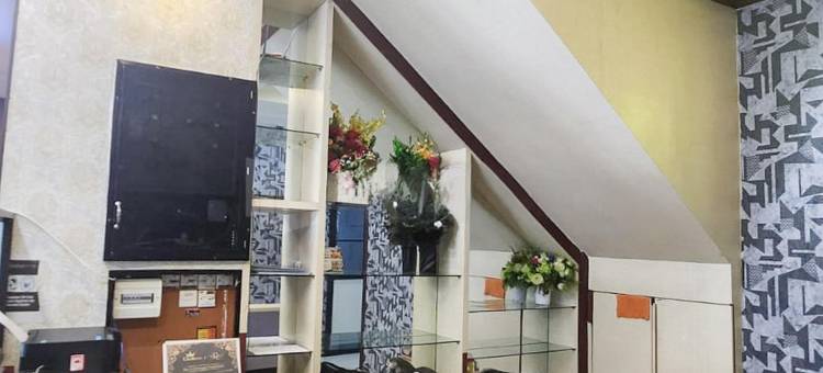 乔拉因 @ 名古屋山巴淡米特拉瑞德多兹(Chola Inn at Nagoya Hill Batam Mitra RedDoorz)图片