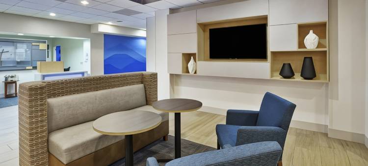 曼彻斯特会议中心智选假日酒店(Holiday Inn Express & Suites Manchester-Conf Ctr(Tullahoma))图片