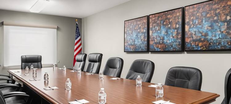 杰斐逊城呗盟套房酒店(Baymont by Wyndham Jefferson City)图片