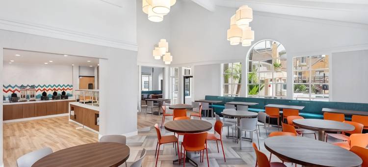 阿纳海姆克莱门汀套房酒店(Clementine Hotel & Suites Anaheim)图片