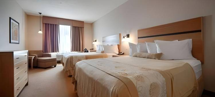 城堡西尔万湖贝斯特韦斯特优质酒店(Best Western Plus Chateau Inn Sylvan Lake)图片