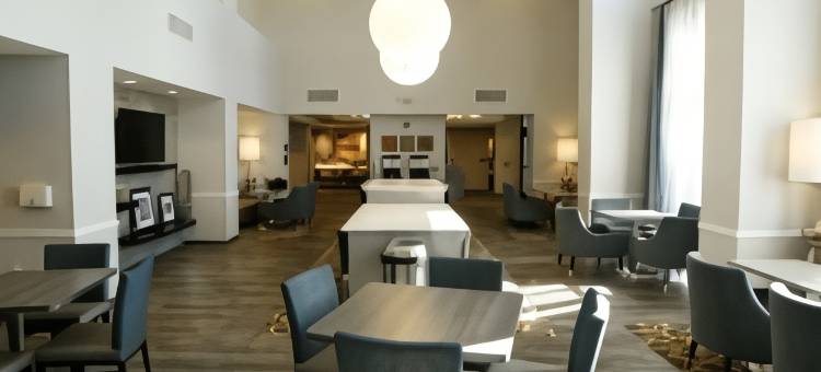 森林之城欢朋套房酒店(Hampton Inn & Suites Forest City)图片