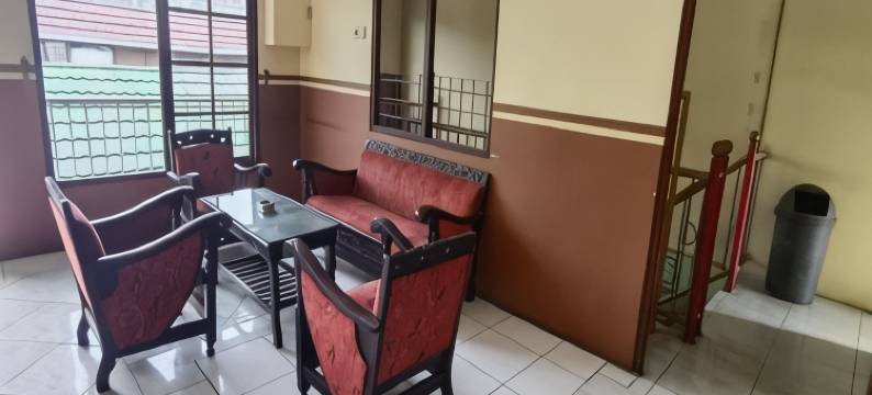 OYO 酒店阿尔阿沙尔旅馆靠近阿西尔乌拜小吃店(Hotel O Penginapan Al-AsharNearWarung Acil Ubai)图片