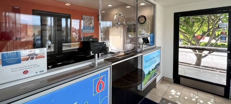 Studio 6套房 - 加州河边(Studio 6 Suites - Riverside, CA - South)图片