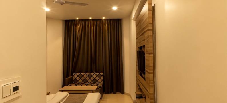 阿达尔什宫酒店(Adarsh Palace Hotel Near Bhopal Railway Station and Nadra Bus Stand Bhopal)图片