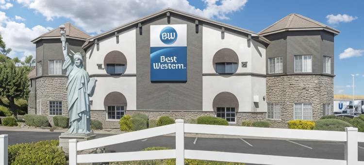 自由贝斯特韦斯特酒店(Best Western Liberty Inn)图片