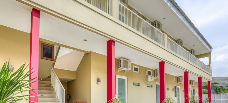 红多兹酒店-近诗都阿佐太阳城购物中心(RedDoorz Syariah Near Suncity Mall Sidoarjo)图片