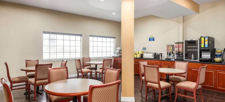 圣安东尼奥戴斯酒店-近嘉年华公园(Days Inn by Wyndham San Antonio Near Fiesta Park)图片