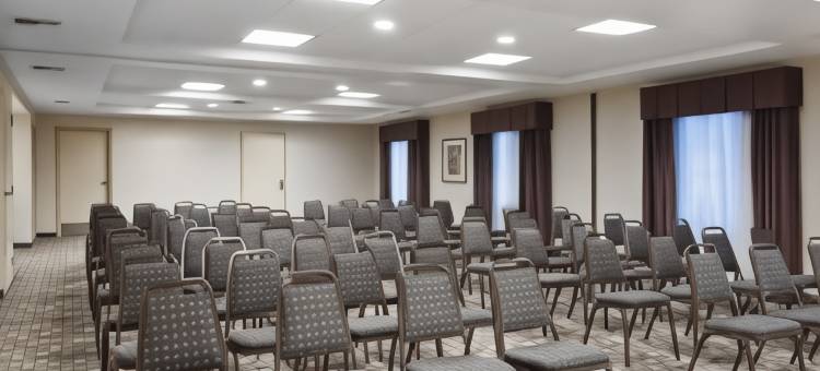 奥克兰机场阿拉梅达欢朋套房酒店(Hampton Inn & Suites Oakland Airport-Alameda)图片