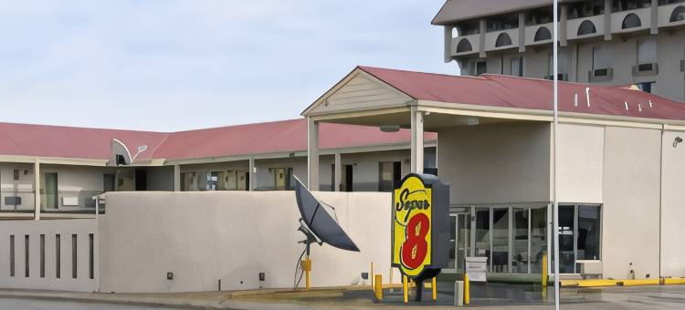 拉伯克市民中心北速8酒店(Super 8 by Wyndham Lubbock Civic Center North)图片