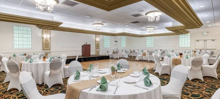 千橡市贝斯特韦斯特优质酒店(Best Western Plus Thousand Oaks Inn)图片