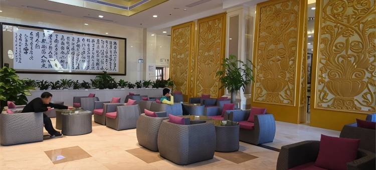 丰顺龙归寨瀑布酒店图片